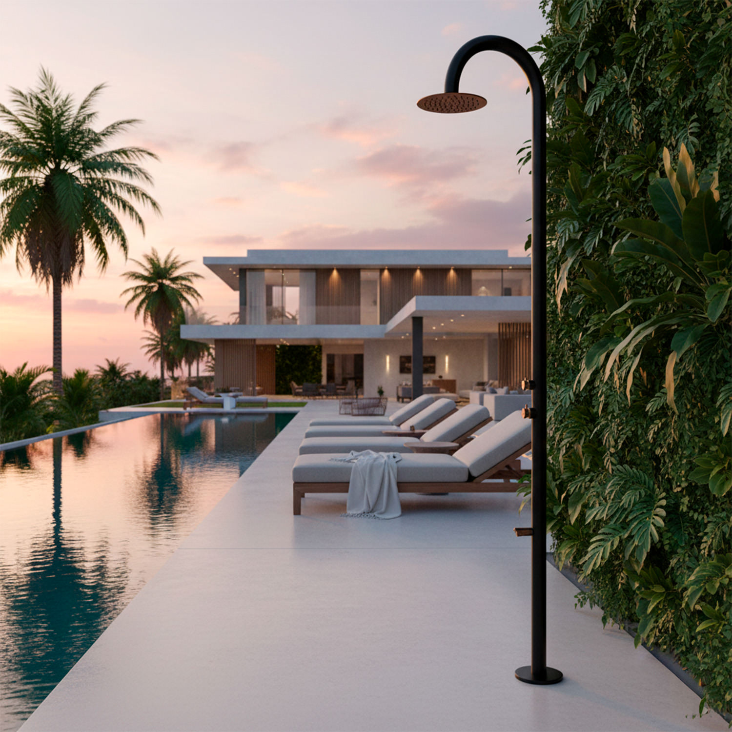 DOCCIA-PALAU-DUO-NERA-OROROSA-ambientata - SINED | Douches de piscine | Chaises longues de jardin | Cheminées électriques | Radiateurs infrarouges